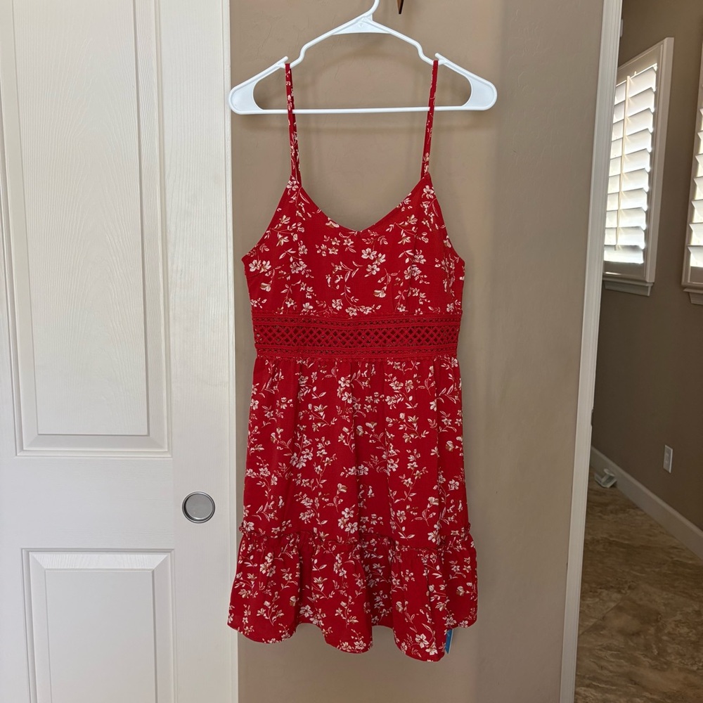 Cupshe Dress Women’s Size Medium Red Floral Crochet Waist Mini Dress NWT